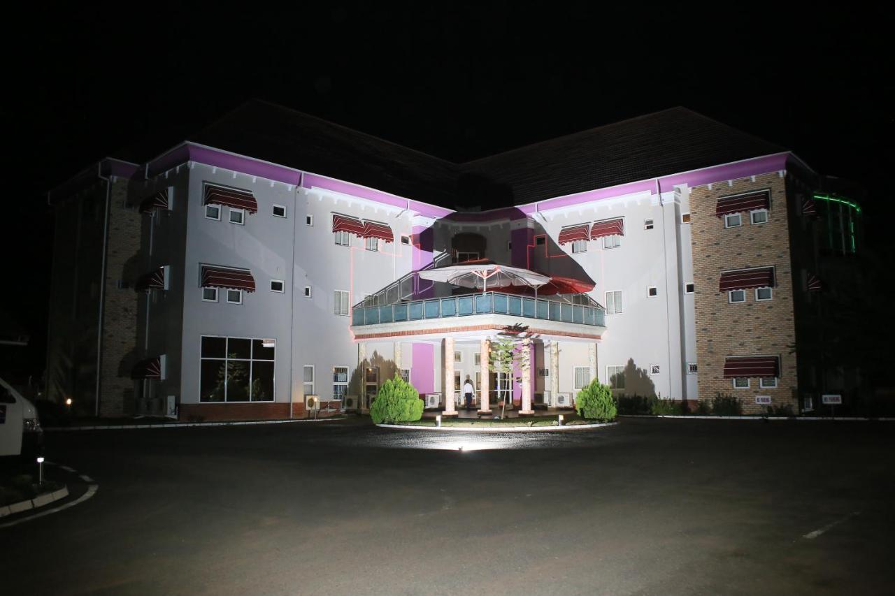 Oxygen Holiday Resort Owerri Exterior foto